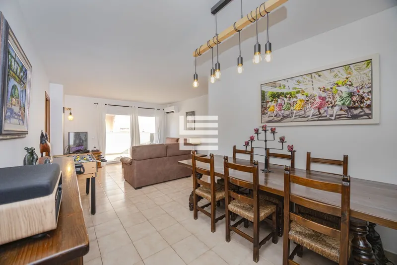 Apartment with a Large Terrace for Sale in a Prime Location in Puerto de Alcudia — photo 4