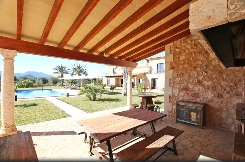 Mediterranean luxury finca with 100 m² resort-style pool, sea views and complete privacy near Porto Colom — photo 5