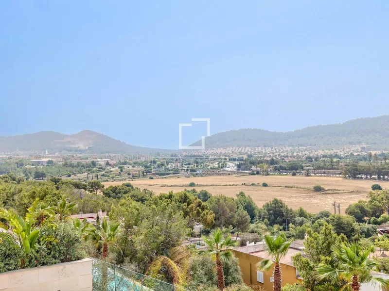173m² apartment with 18m² terrace for sale in Santa Ponsa — photo 1