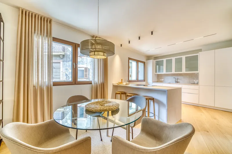 Apartment in Palma - Bright living area — photo 5