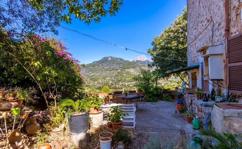 Large Mallorcan finca with land and views of Sóller — photo 8