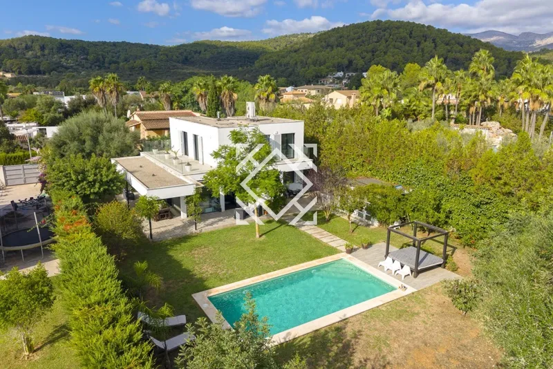 Modern and exclusive villa in residential area of Crestatx, close to Pollença, Mallorca — photo 3
