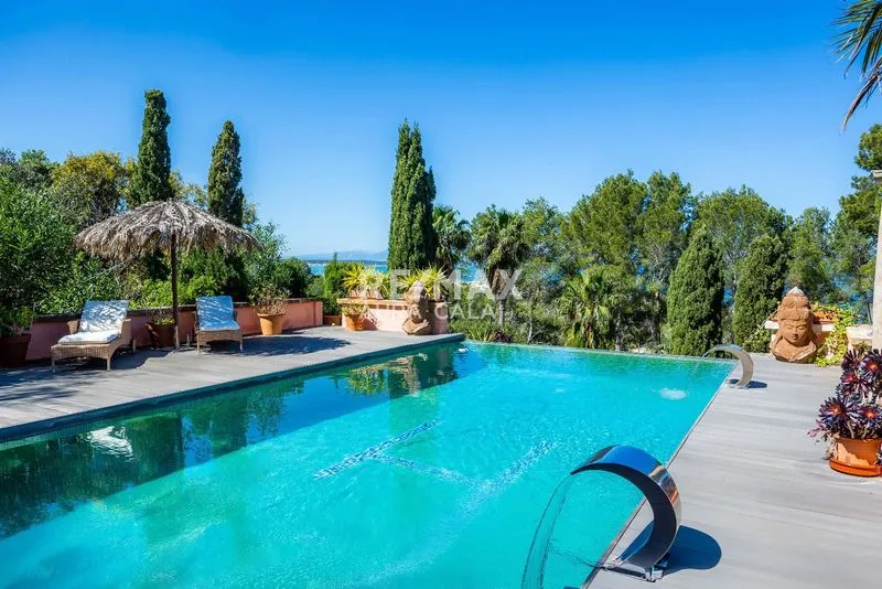 Luxury villa with sea views in Colònia de Sant Pere — photo 1