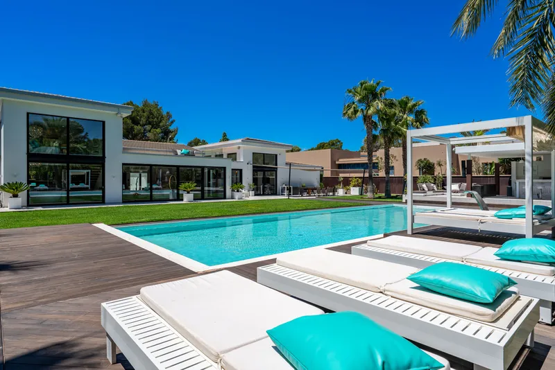 Exclusive villa on the golf course of Nova Santa Ponsa — photo 3