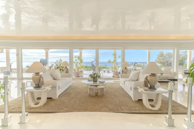 Casa rústica con piscina en alquiler en Costa d'en Blanes — photo 4