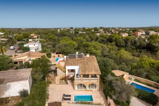 Santanyi, charming villa with 2 separate living units, pool and barbecue zone in Cala Santanyi — photo 2