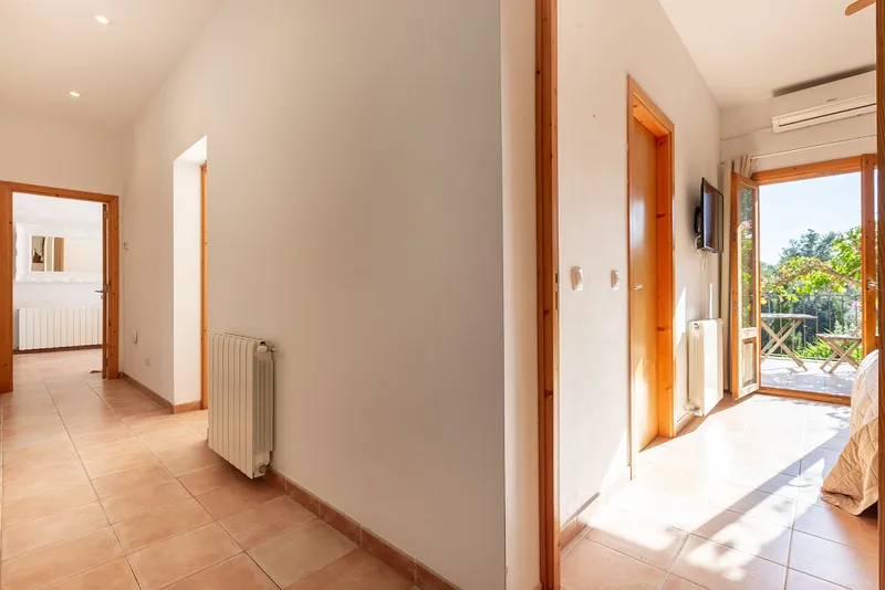 Detached Villa With Outstanding Mountain Views — photo 11