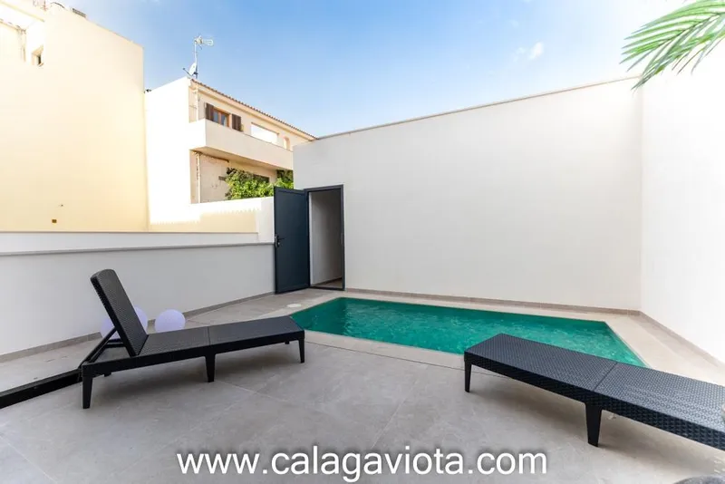 Semi-detached house — photo 12