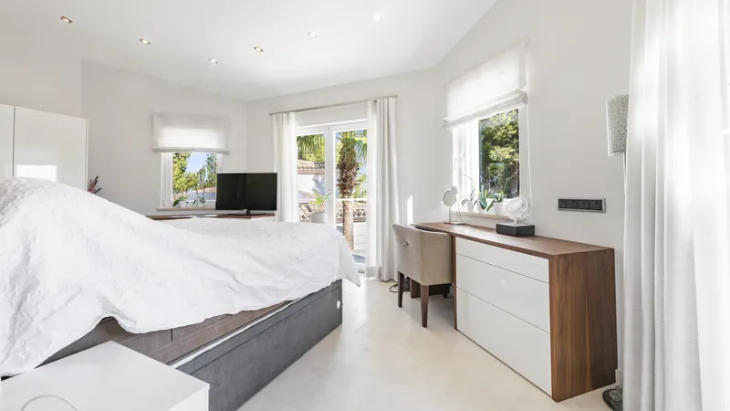 Designer villa in Santa Ponsa with breathtaking views — photo 10