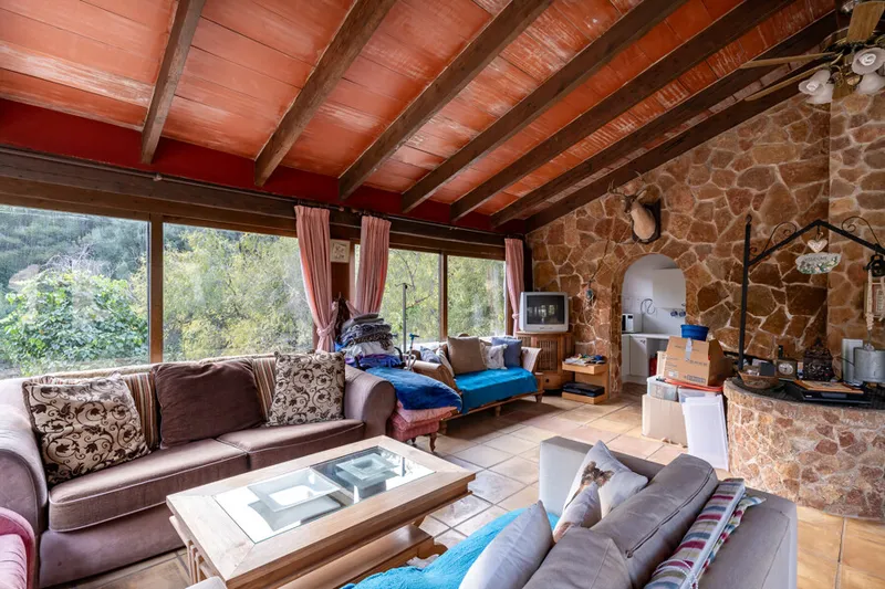 Rustic Property with Great Potential in Genova — photo 4