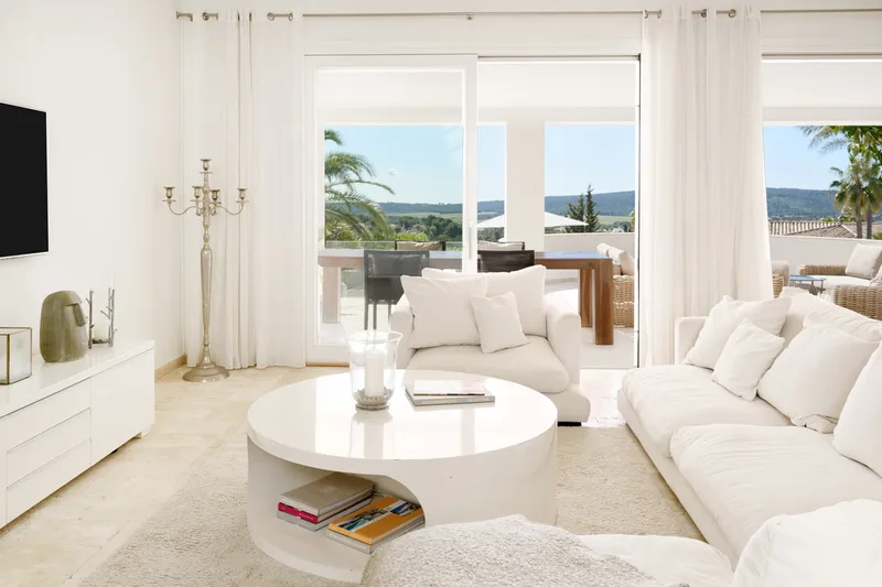Light-flooded villa with sea views in Santa Ponsa - Marcel Remus Real Estate — photo 12