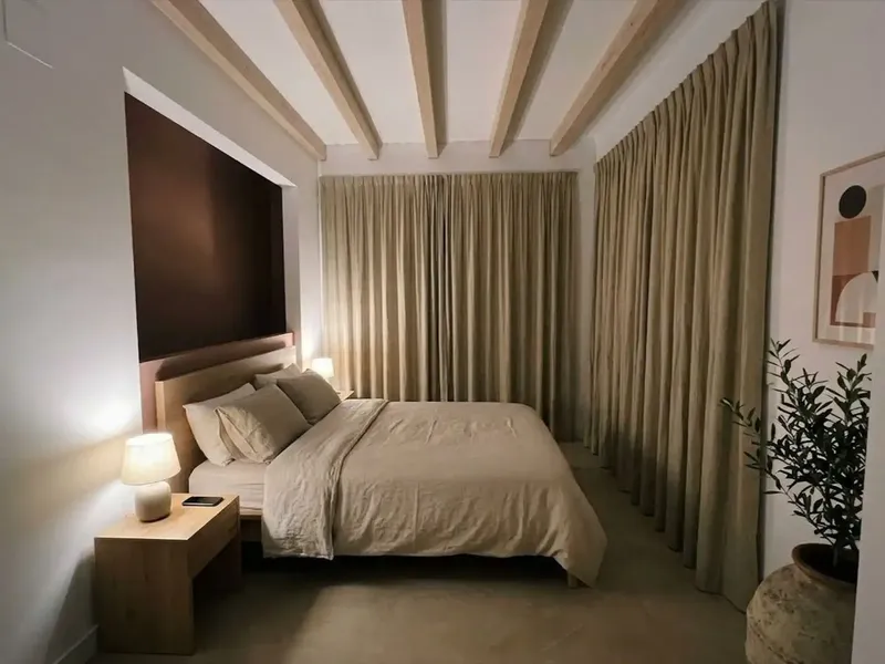 Recently renovated studio with Mediterranean design and top-quality finishes, ready to move into — photo 3