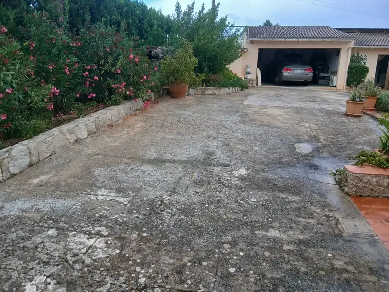 vendo hermosa finca en inca, tiene 1700 m2 de solar, con un chalet de140 m2 escriturados,la vivienda.tiene agua del puebloy luz de gesa , y  — photo 3