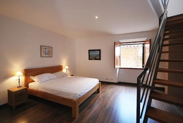 Stylish duplex apartment in moorish townhouse in Fornalutx — photo 4