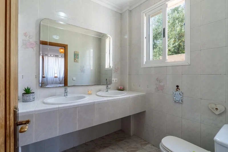Single-family home — photo 6