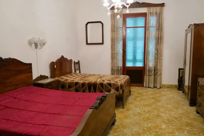 Village house to renovate in Felanitx — photo 5