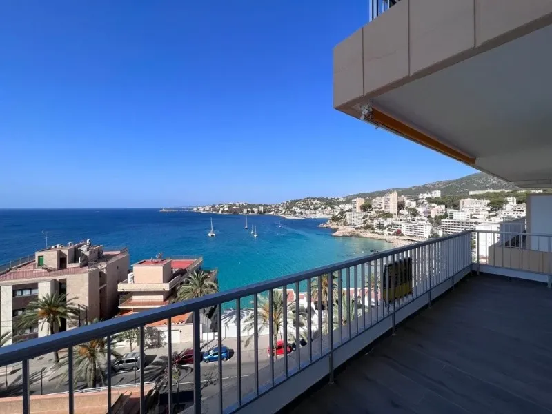 Luxury apartment with sea view in Cala Major — photo 5
