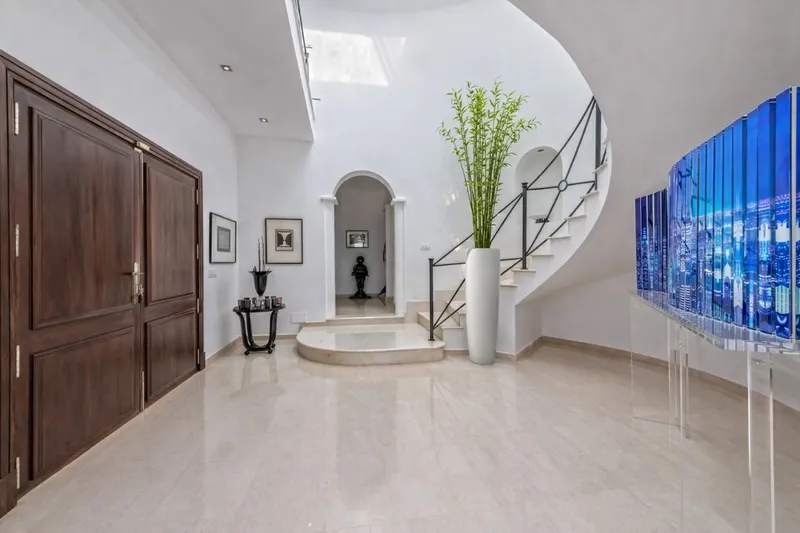 Exclusive Villa with Seaview for Sale in Son Vida — photo 2