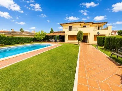 Villa - Marratxí (Sa Cabaneta), Built Surface 324m², Plot Surface 1049m², 5 Bedrooms, 3 Bathrooms,... — photo 1