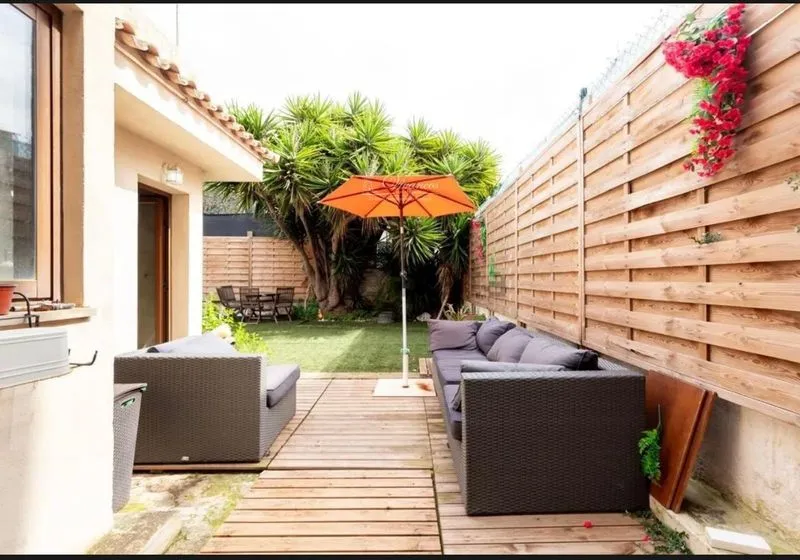 House — photo 1