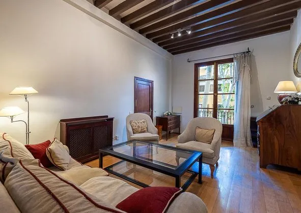 Duplex in Unio, Sant Jaume, Palma de Mallorca — photo 1
