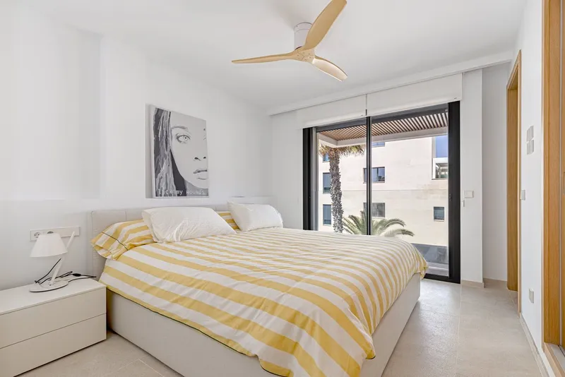 Penthouse in Playa de Palma - rooftop terrace with pool and partial sea views — photo 8