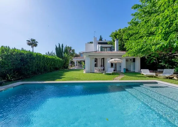 Detached house in Son Dureta, Palma de Mallorca — photo 2