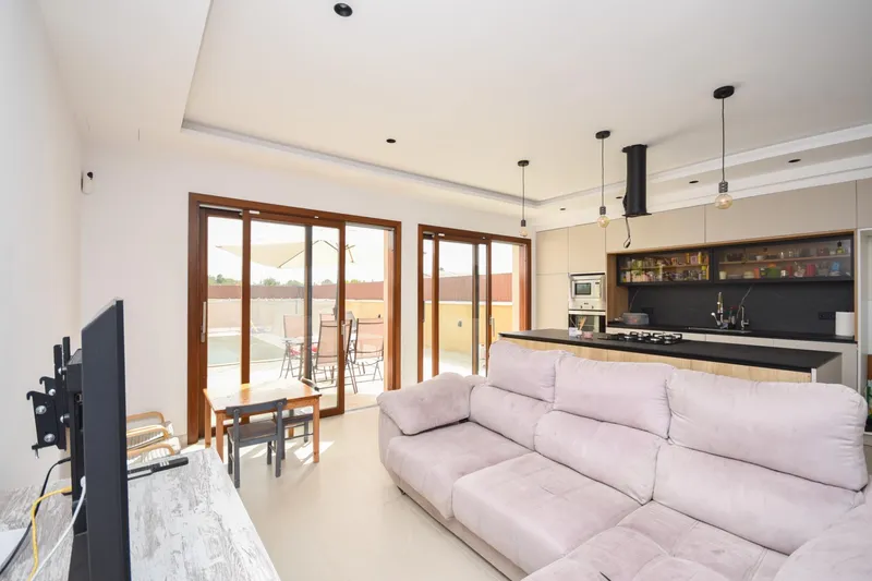 House in Sencelles (Biniali) with 227 m², 4 bedrooms, 3 bathrooms, and pool — photo 6