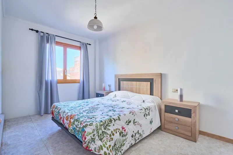 Magnificent building for sale a few meters from the sea in Cala Morlanda. 4 floors — photo 10