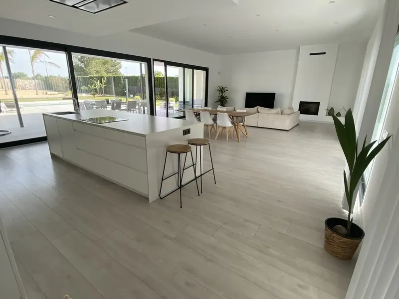 Direct from owner. Villa built in 2021 in the residential area of Sa Planera. Designed on one floor and with all — photo 10