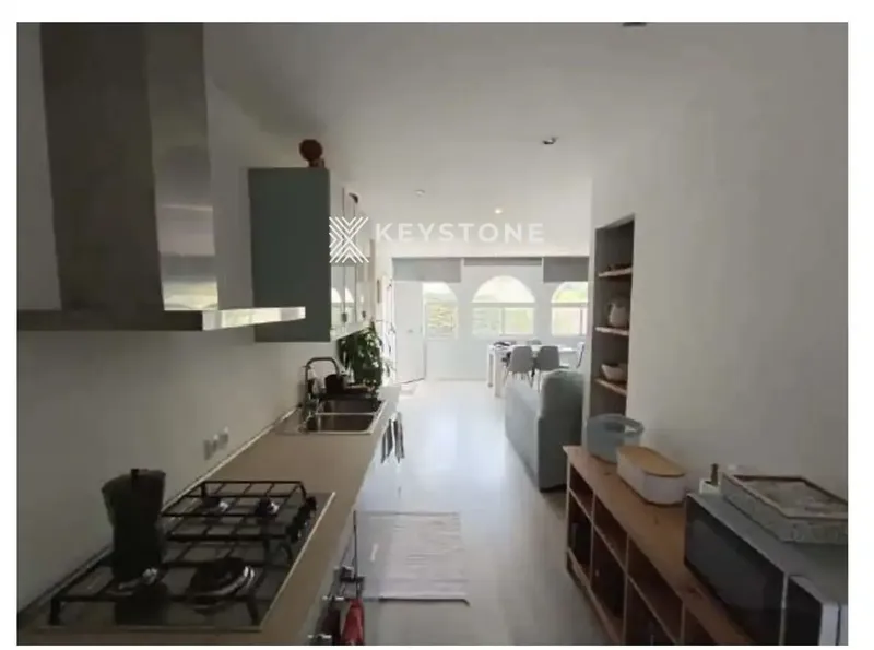 House — photo 7