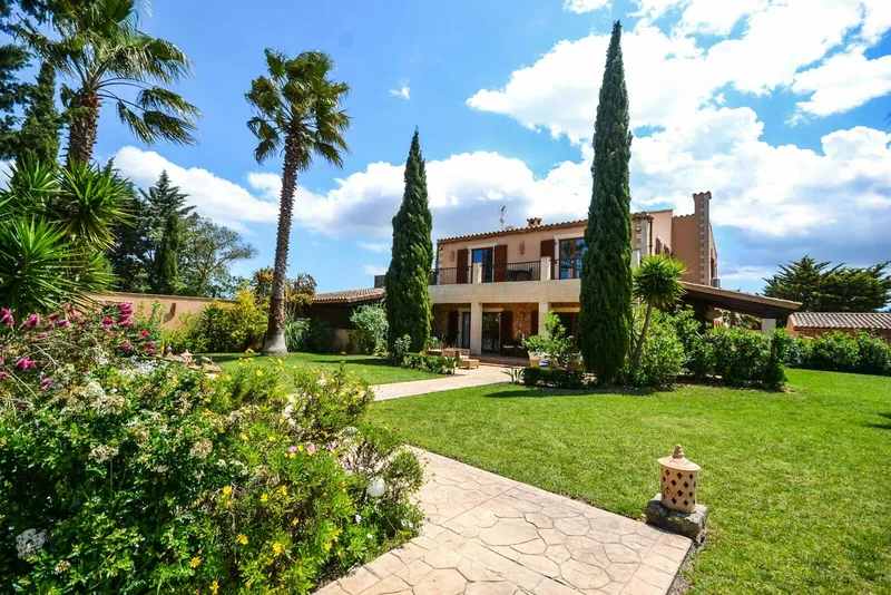 Sold - Luxury finca with swimming pool, guest houses and ETV license in Felanitx — photo 2