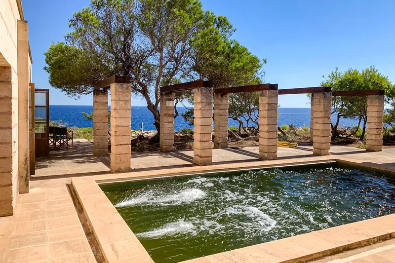 Horizon Without Limits – Exclusive Villa with Approved Project on the Cliffs of Portopetro — photo 9