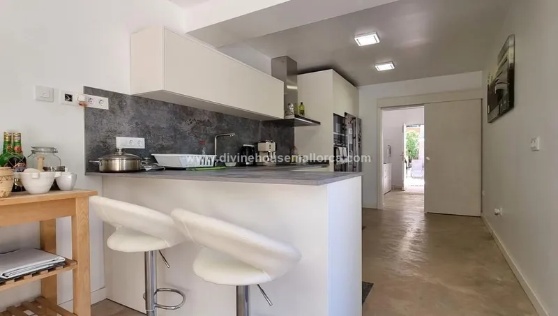 Bright Chalet on Second Line of Port Verd!! — photo 11