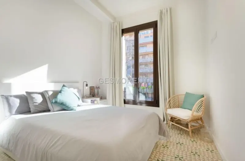 Location: Residential building in the Aragón street area — photo 10