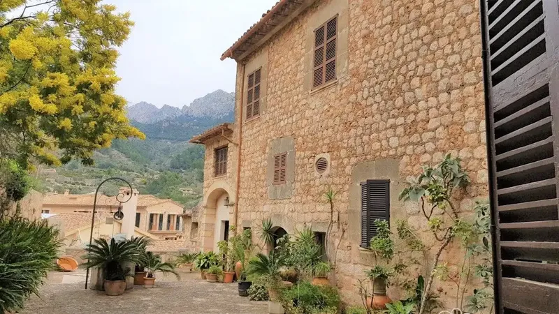 villa in Fornalutx — photo 3