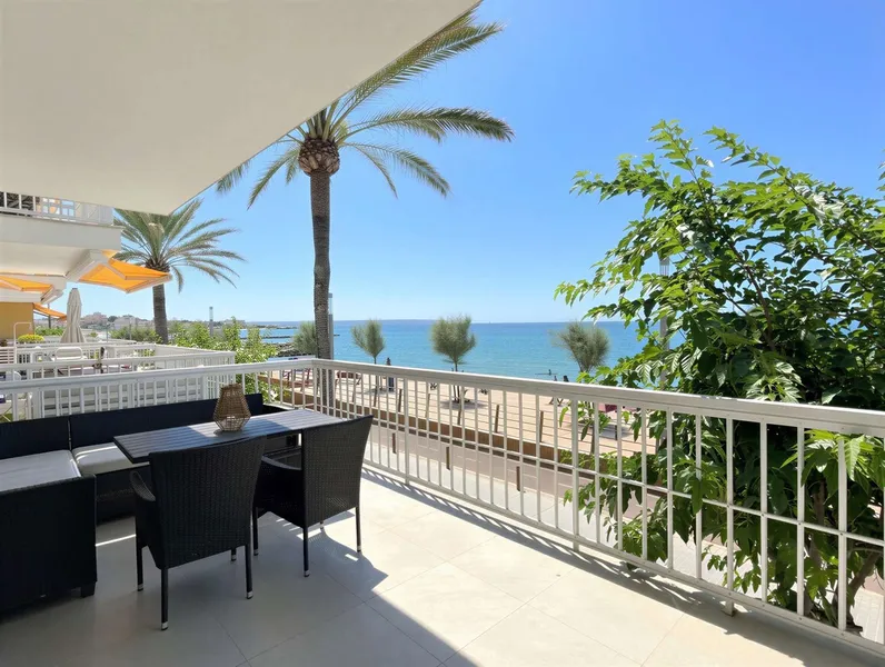 Exclusive beachfront apartment — photo 6
