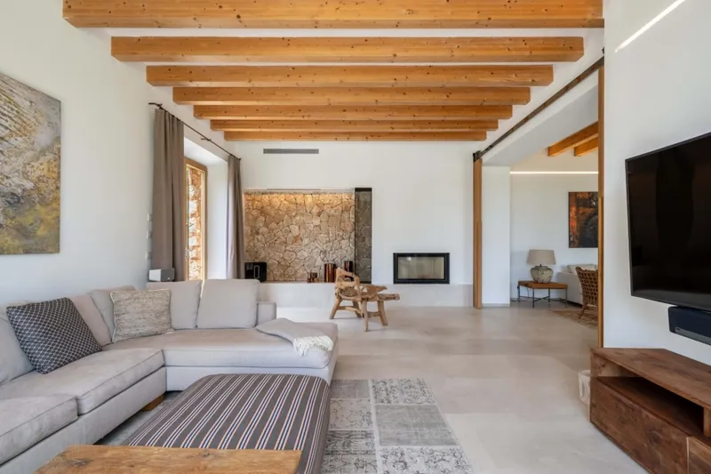 State-of-the-art natural stone country estate for short term rental — photo 12
