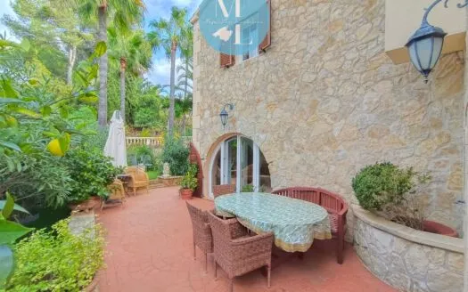 Romantische Villa mit Vermietungslizenz in N... — photo 2