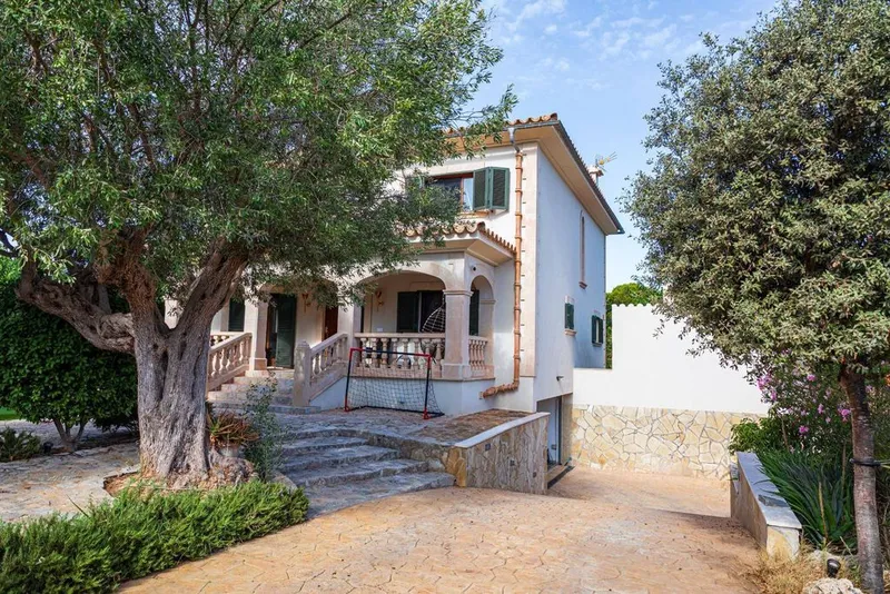 Detached house in Calvià, Province of Balearic Islands — photo 4