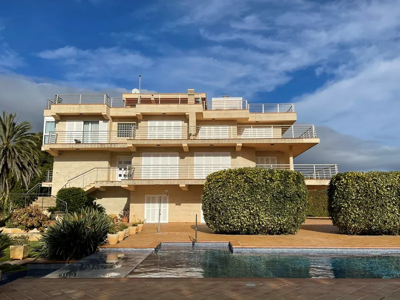 Wonderful country house with pool, garden, tennis court, Establiments, Palma — photo 1