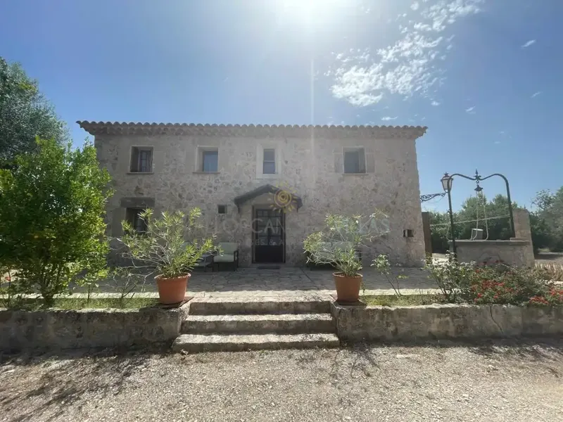 Charming Mallorcan-style house for rent on a large plot of approx. 18,500 m² in a privileged natural setting — photo 2