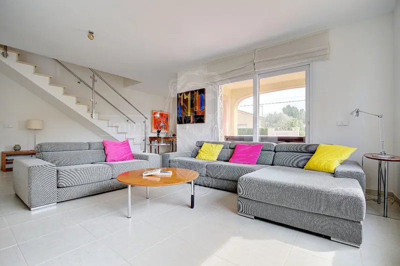 Semi-detached house in Badia Blava — photo 1