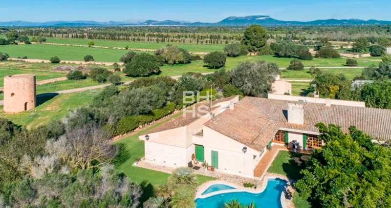 Rustic Finca for sale in Llucmajor — photo 1