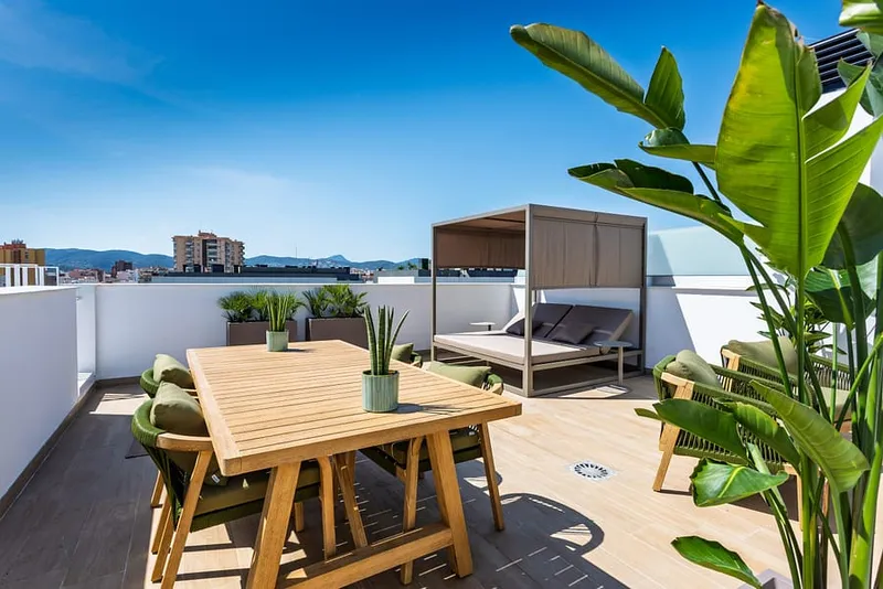Newly built penthouse for sale in Palma with sea views and private roof terrace — photo 2