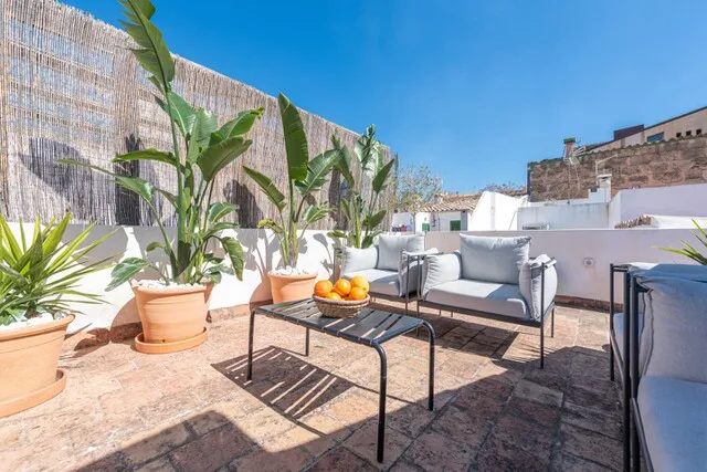Beautiful town house with roof terrace for sale in Alcudia Town, North Mallorca — photo 12