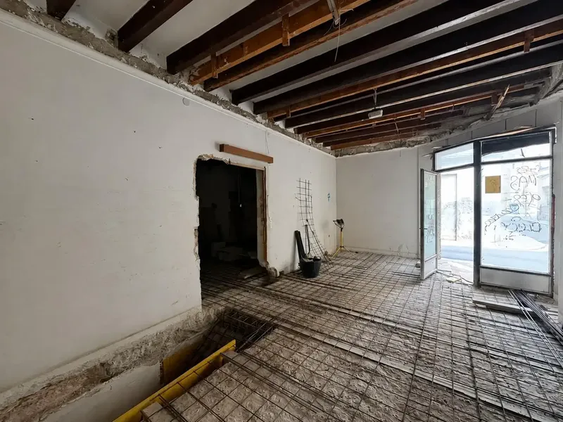 Casa de esquina para reformar con proyecto visado y licencia de obras concedida. — photo 4
