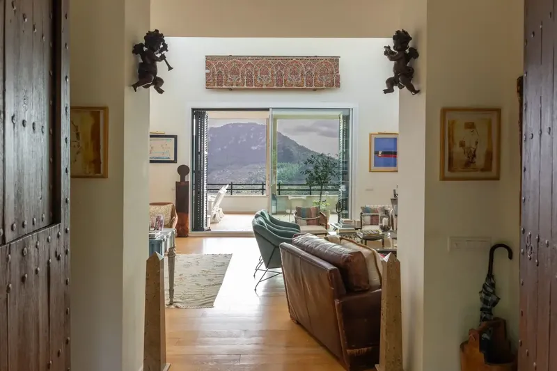 This exceptional villa is located in the prestigious George Sand urbanization, in the hills above Valldemossa, surrounded by the impressive — photo 7