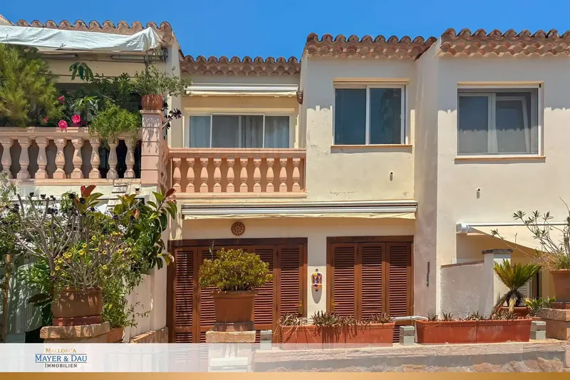 Cared-for terraced house in a quiet area of the Costa de Canyamel — photo 1