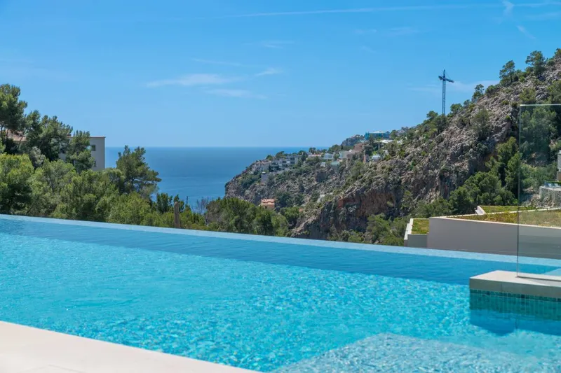 Fantastic villa in Cala Llamp with sea views — photo 3